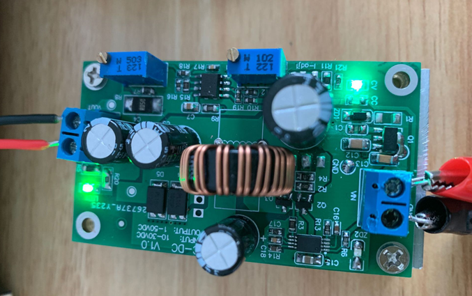 户外LED显示屏的开关电源解决方案